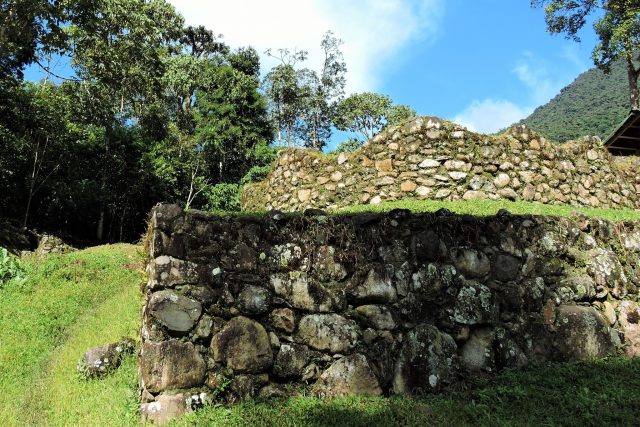 Pre-inca construcción at Espiritu Pampa 