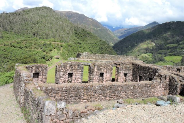 Espiritu Pampa and Vitcos Ruins