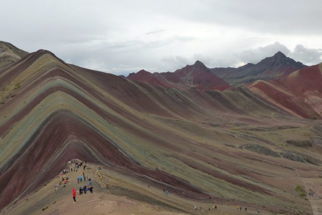 rainbow mountain-cusco