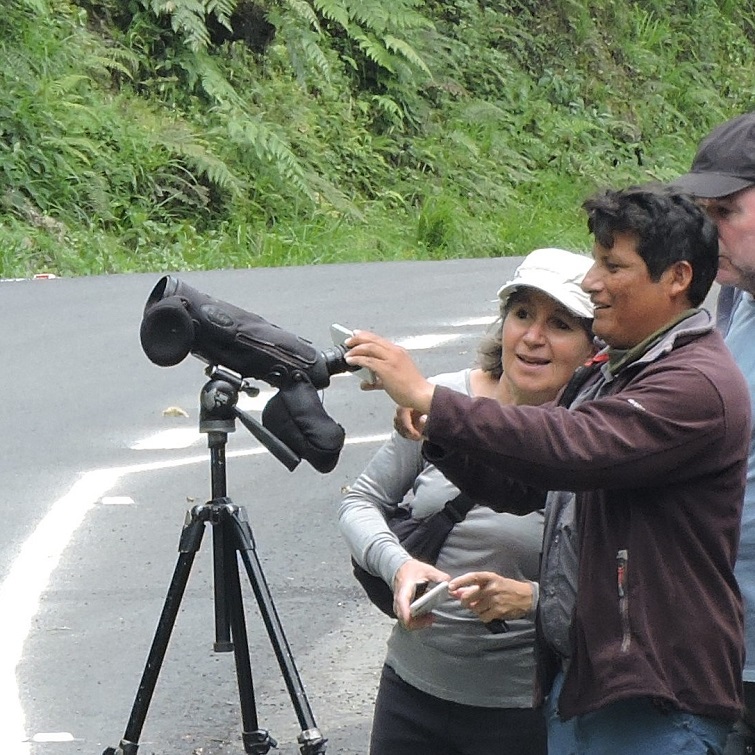 Esau Ochoa wild watch peru guides